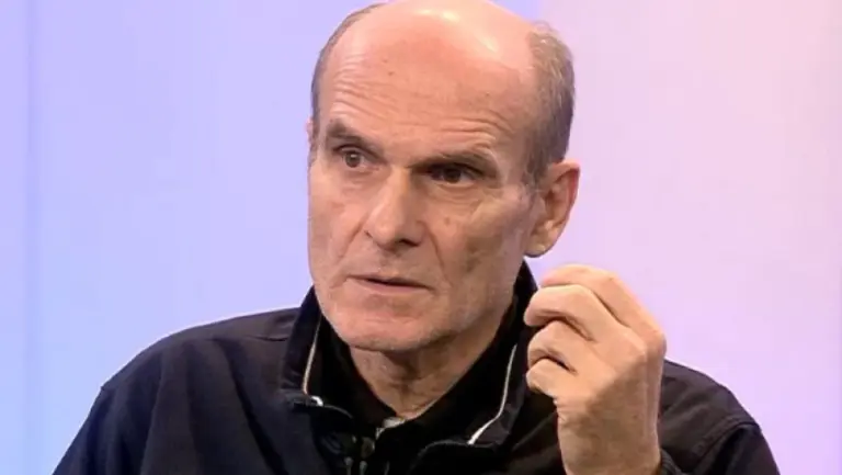 687a3f637eac1b960f24fb5251294c9f-1