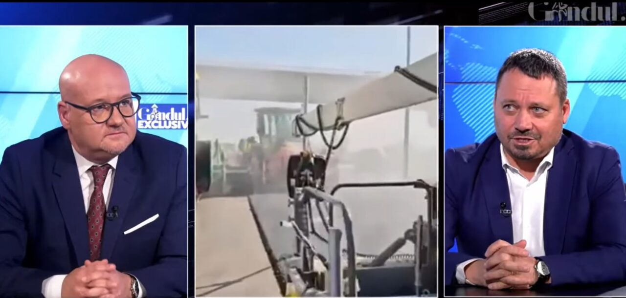 d37e94d13a64a8d4b91d5b4bb41fa243