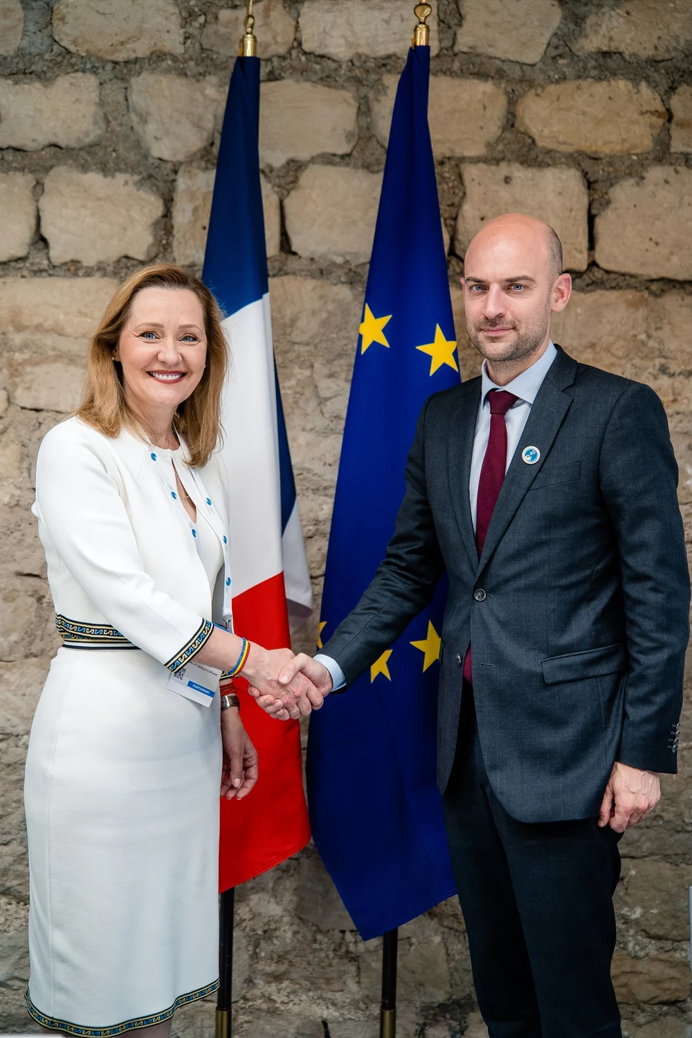 f3508dadf55eee00169db57093a76919