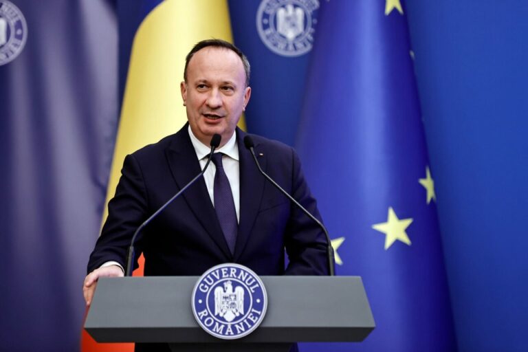 f7a2e5aa5a0dc3c5ae60bec738e3bcaa-1