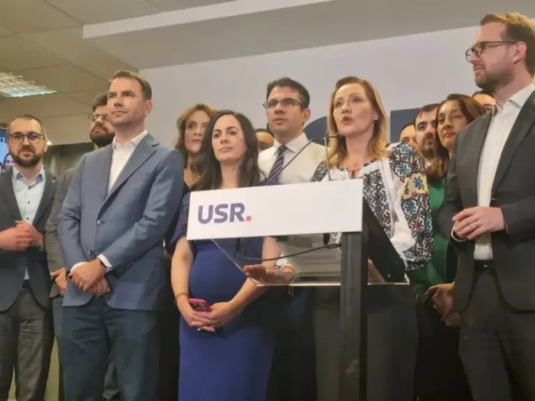 22b143cdd6b6a9d2a940994e43f0bd38-2