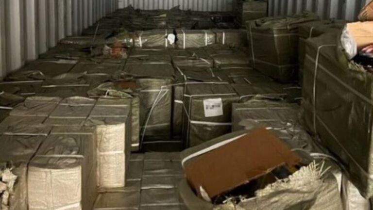 6502f8cd22c7d6bed21b53efb855f664