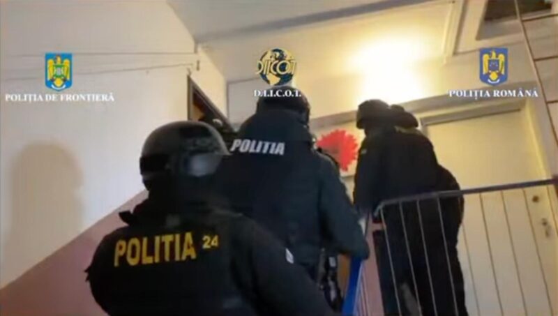 90ce002e4dbc42a67c489cf9d9573922