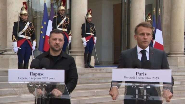 41eb1788db04af6dc9abfb3d5559725b-1