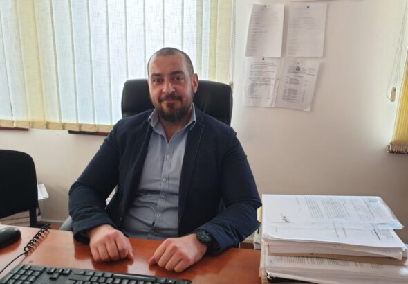 46177b3c4094099e5a7fe23848c33855-7