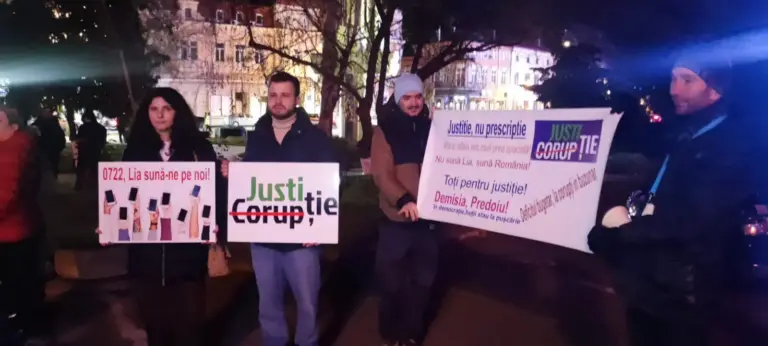 e17d772f8be5bd0138a4deb9946e3763